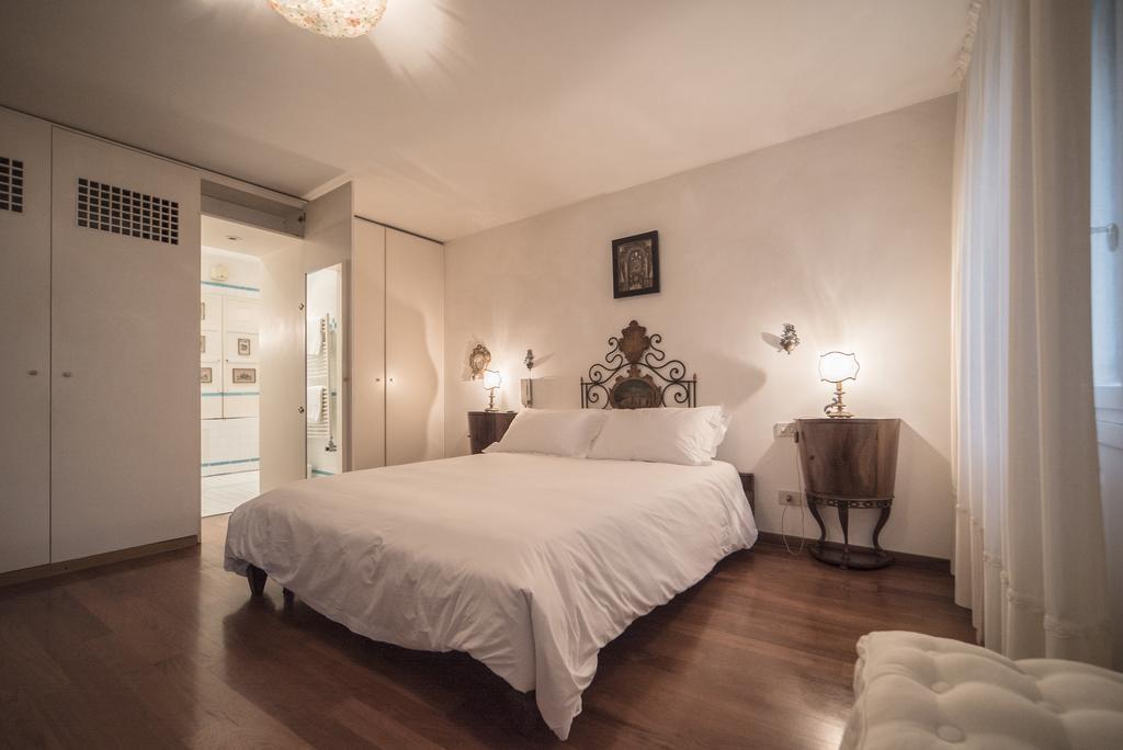 Accademia Terrazza Apartment เวนิส ภายนอก รูปภาพ
