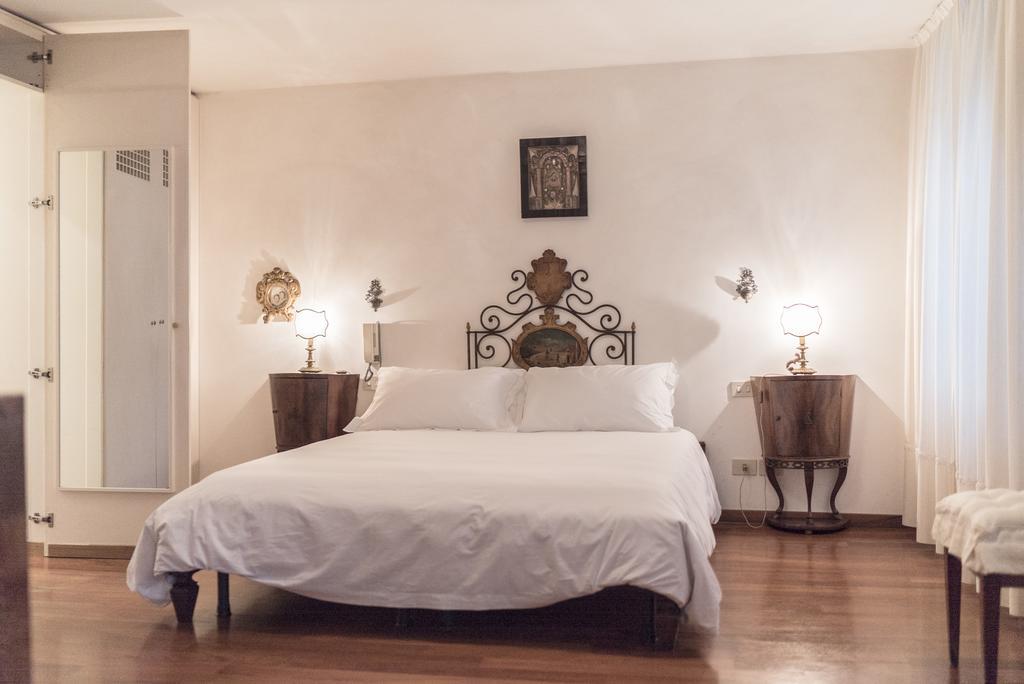 Accademia Terrazza Apartment เวนิส ภายนอก รูปภาพ